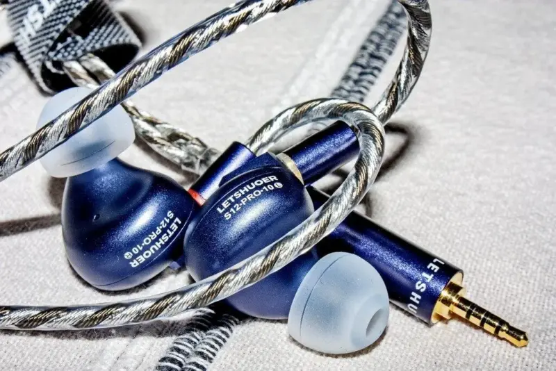 Rekomendasi Earphone Terbaik High Quality