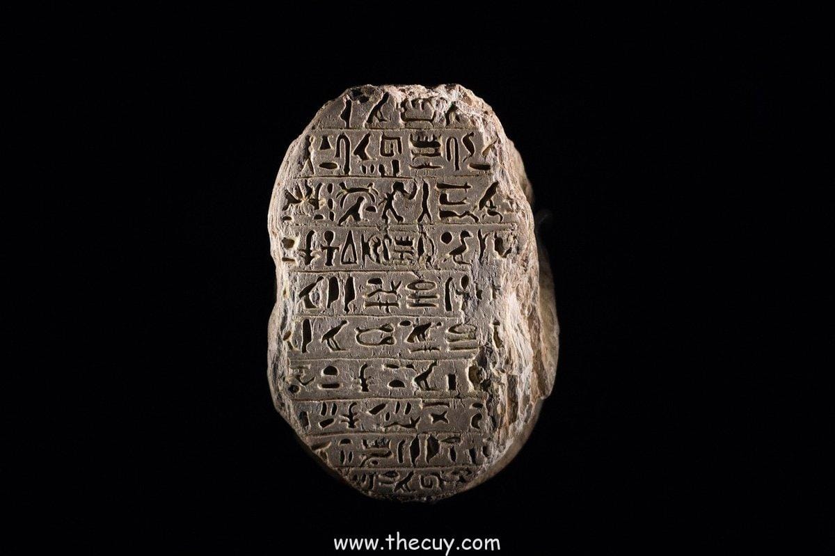 Klan Ini Memiliki Senjata Rahasia: The Stone Tablet