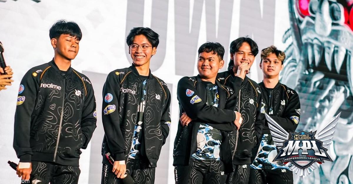 Juara MPL ID Season 16: NAVI Mengalahkan EVOS Esports