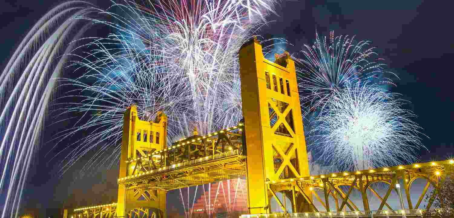 8 Film Terbaik yang Cocok Dinikmati Malam Tahun Baru