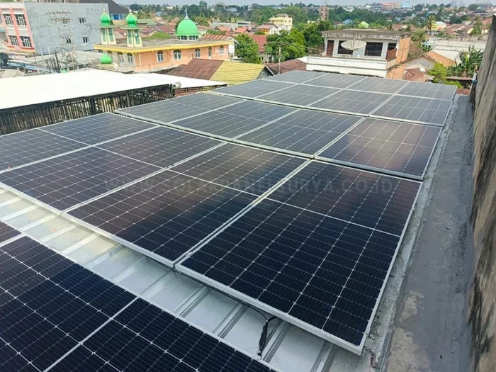 instalasi panel surya