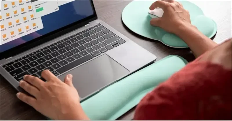 How to Extract ZIP and RAR Files on a Laptop