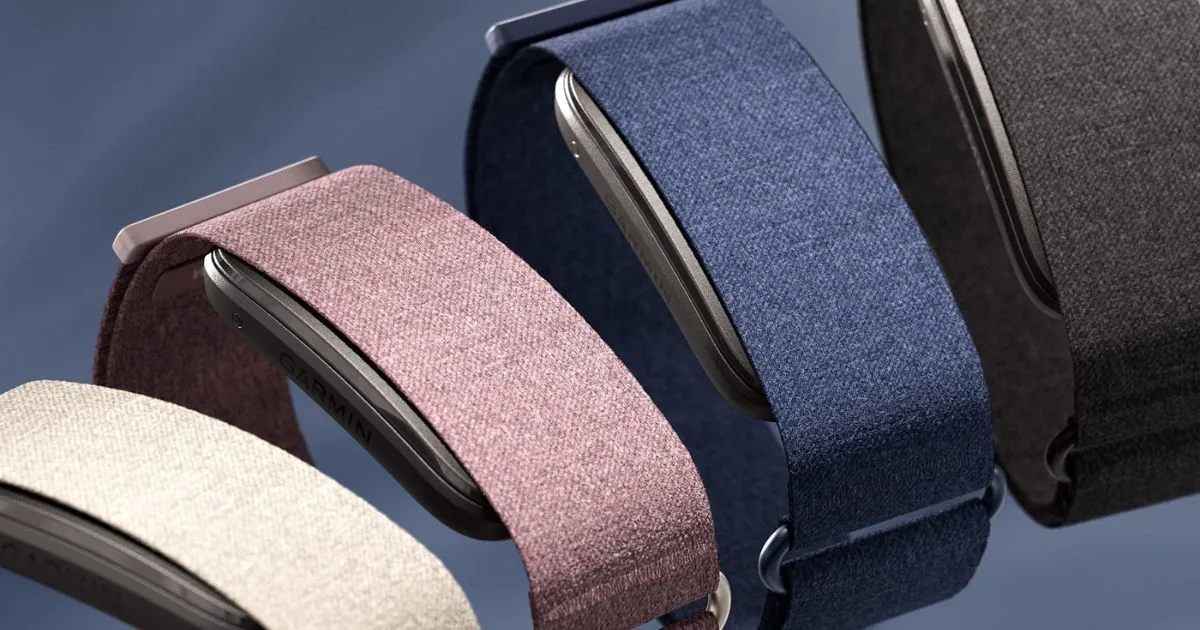 _Baterai dan Garmin Connect+ Garmin CIRQA Smart Band