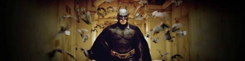 13 Film Karya Christopher Nolan, Terbaik di Kelasnya 7 Batman Begins Banner