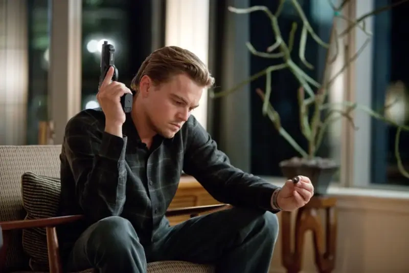 13 Film Karya Christopher Nolan, Terbaik di Kelasnya 10 12 Film Karya Christopher Nolan, Terbaik di Kelasnya
