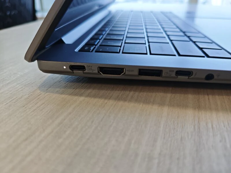 ASUS ExpertBook P3 G1, AI business laptop that’s robust and easy to upgrade 5 ASUS ExpertBook P3 G1 4