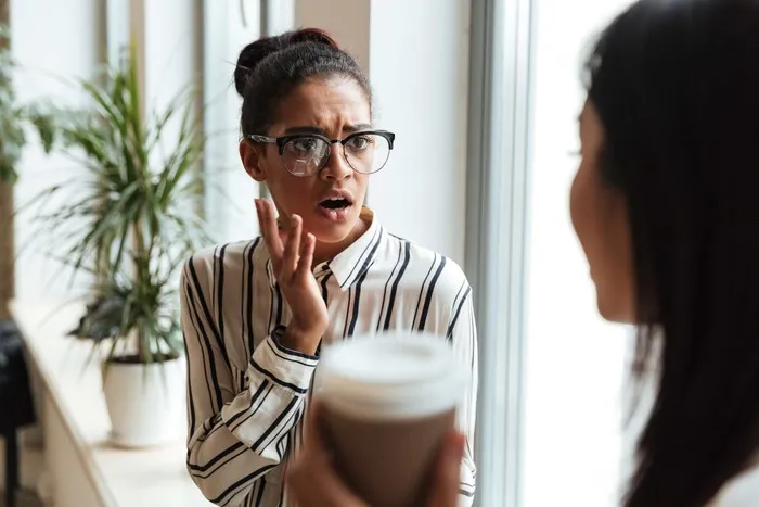 Rarely keeping promises is one characteristic of people with low integrity, because they tend to make beautiful promises that they do not actually intend or are able to keep.