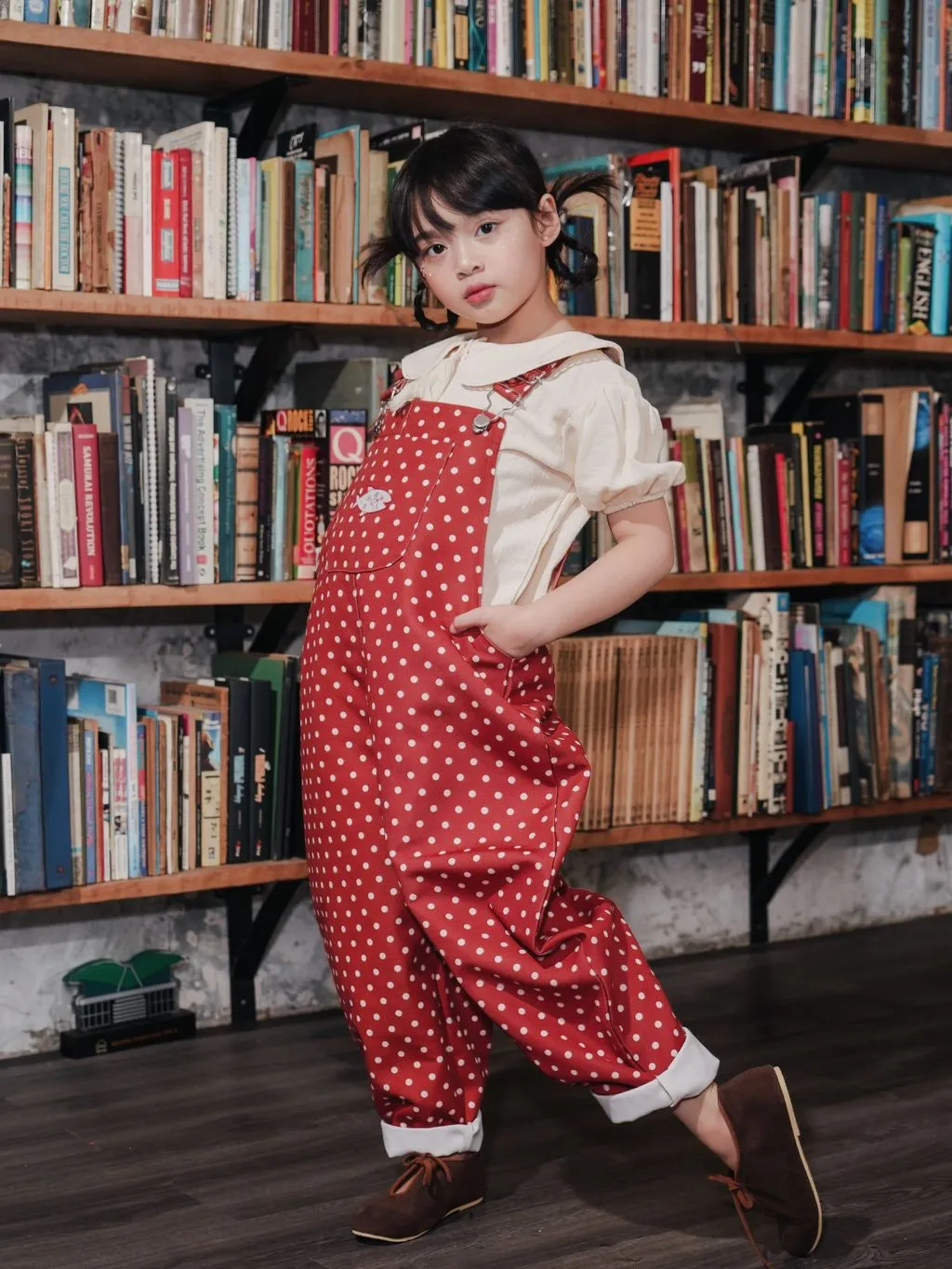 Bintang film Na Willa, Luisa Adreena