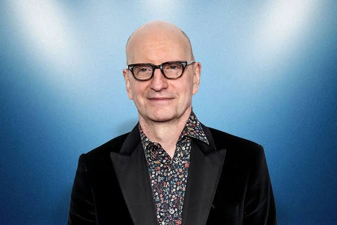 New director of The Batman Part II, Steven Soderbergh helps Matt Reeves finish filming 2 Steven Soderbergh
